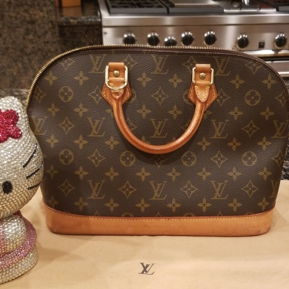 💖HOST PICK💖 Louis Vuitton Monogram Alma Handbag - Picture 1 of 8